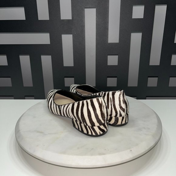 Kenneth Cole Camelia Flats - Picture 5 of 8